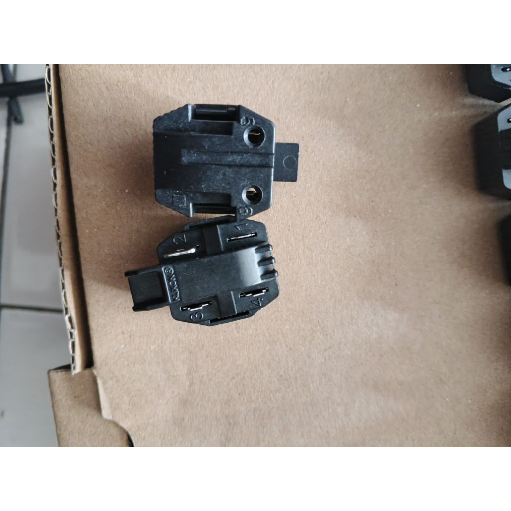 Relay PTC Kulkas 1 pin