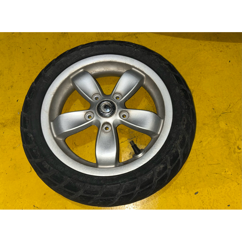 Velg Depan Vespa Primavera Ring 11