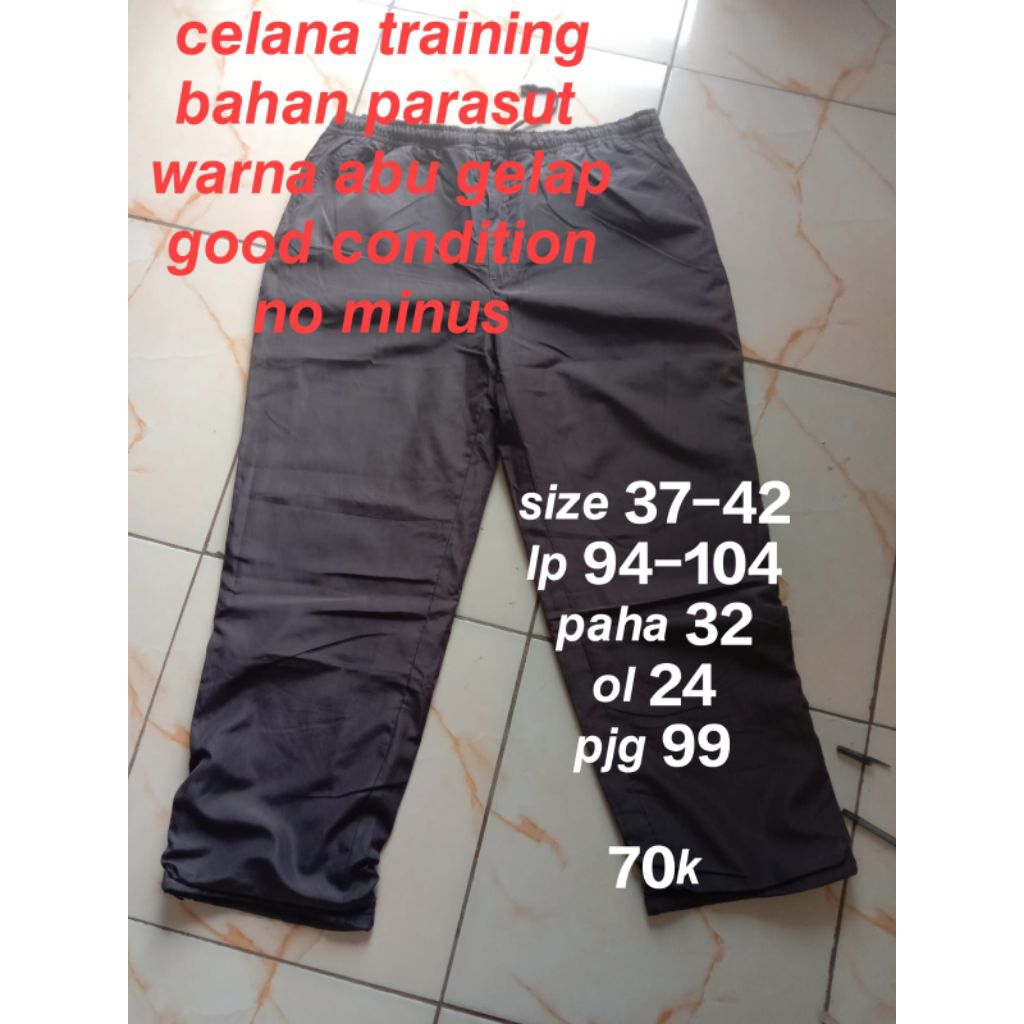 celana training preloved