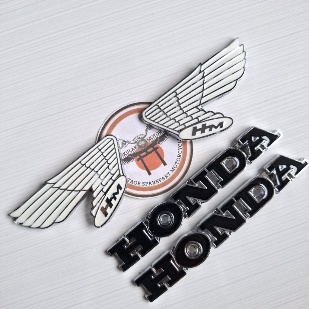 Emblem tangki import TAIWAN kualitas ORIGINAL cb 100 125 cb100 cb125 cb125s tahun tua