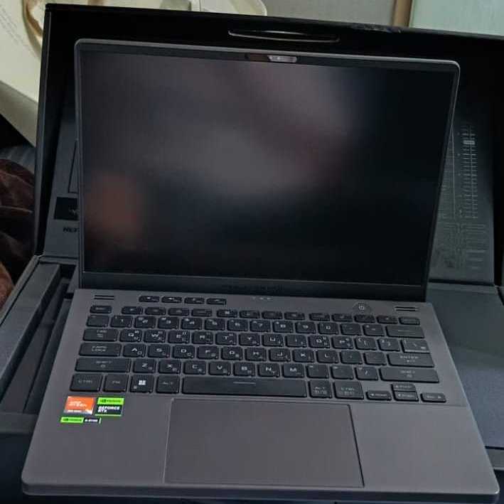 ASUS ROG Zephyrus G14 GA402X Ryzen 9 7940HS RTX 4060 16GB 1TB Eclipse Gray
