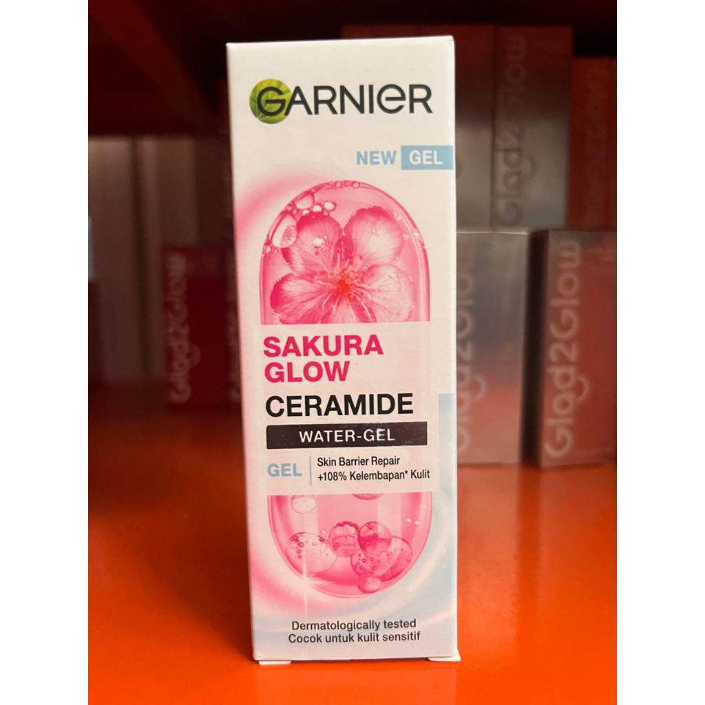 paket isi 1 Garnier Sakura Glow Ceramide Water Gel 20ml