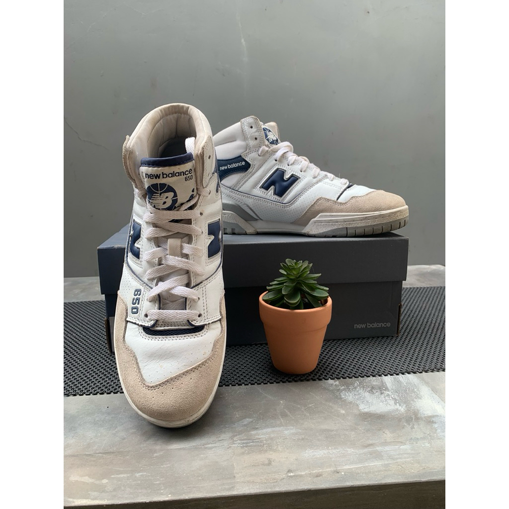 preloved sepatu New Balance BB650RWJ White