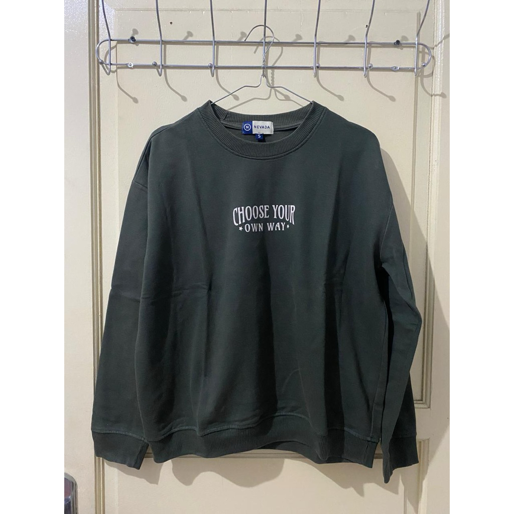 PRELOVED Sweater Nevada