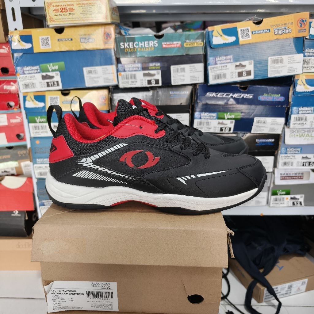 SEPATU ASTEC Badminton Kingdom black
