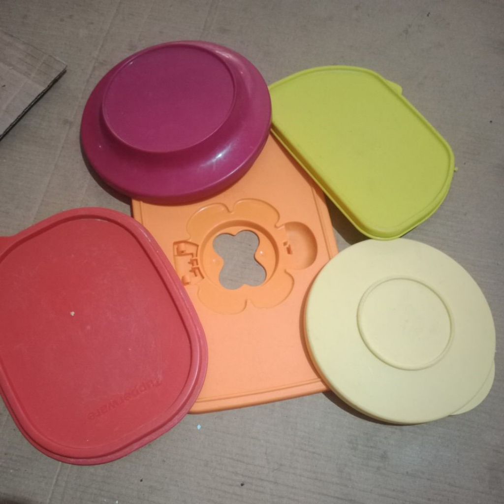 PERTUTUPAN SECOND CAMPURAN TUPPERWARE