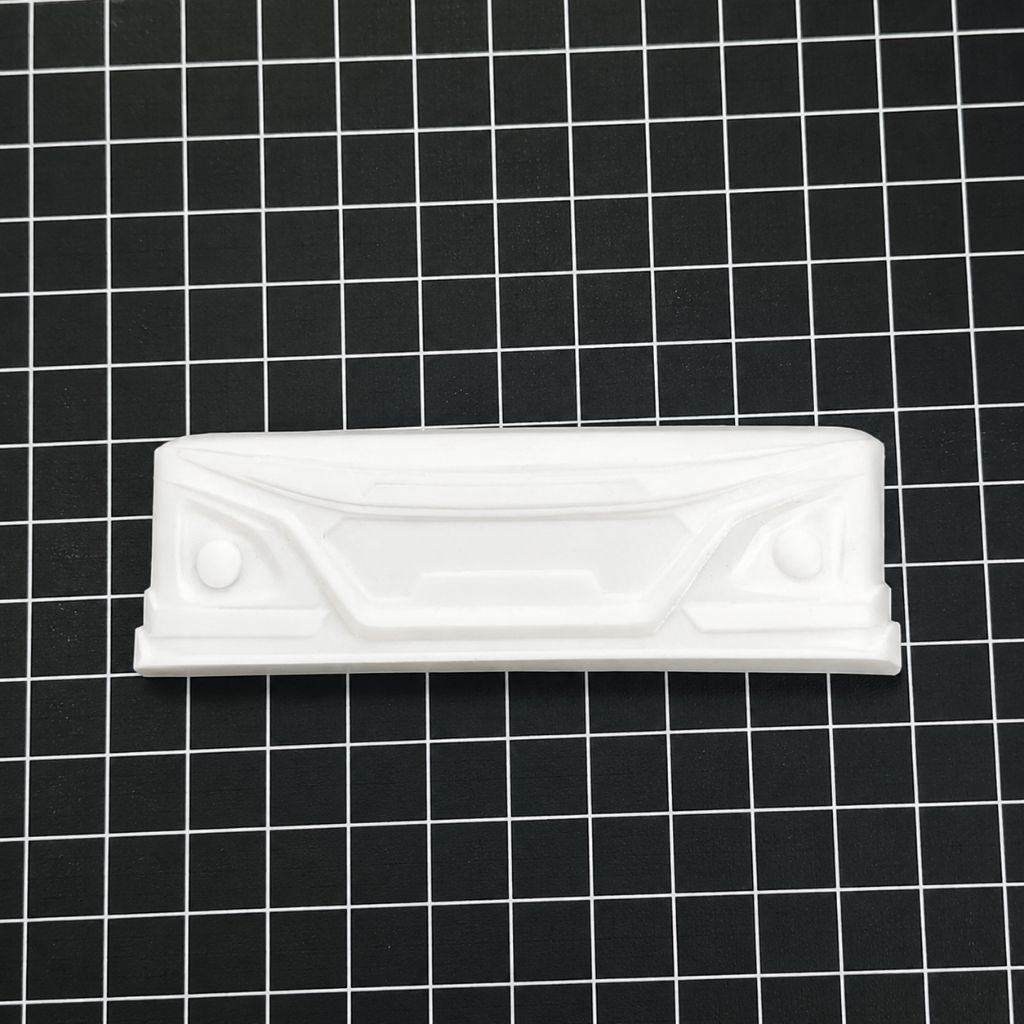 Bemper Miniatur Truk Plastik M18 - Desain Realistis, Material Berkualitas, Detail Menawan