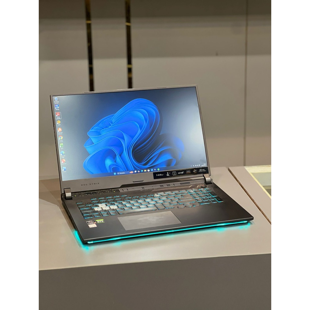 Second AS*S ROG STRIX • G713RC • 16/512GB