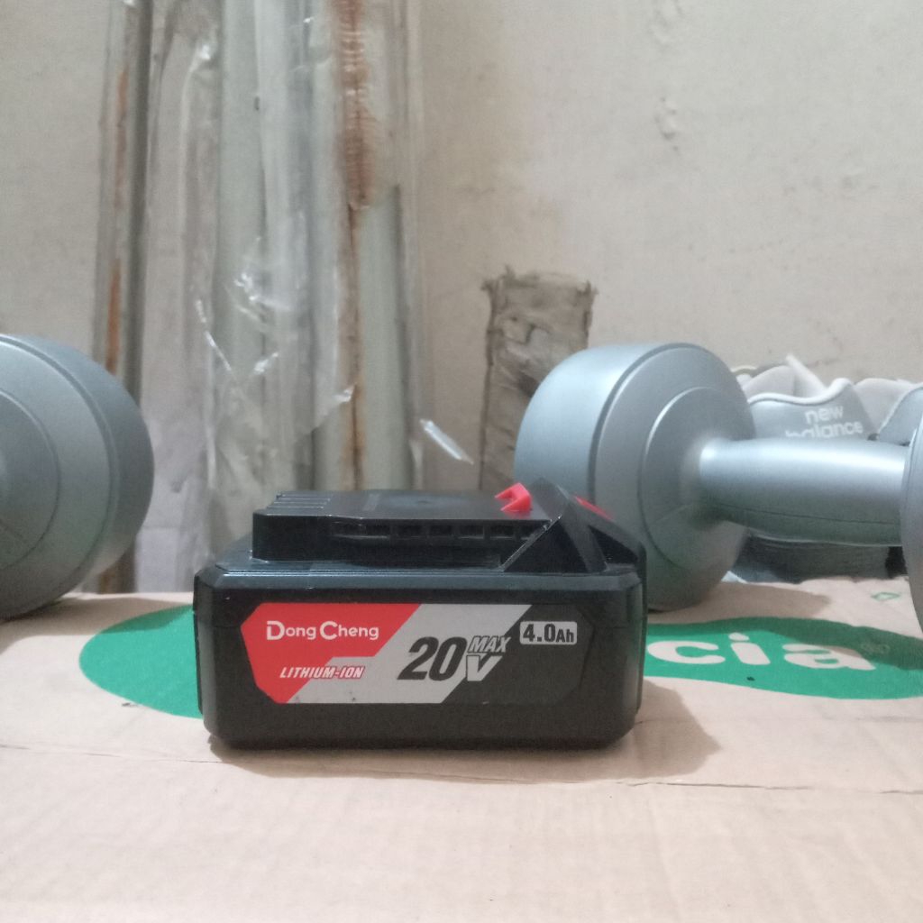 Baterai cordless Dongcheng 20v 4.0Ah Bekas mulus original