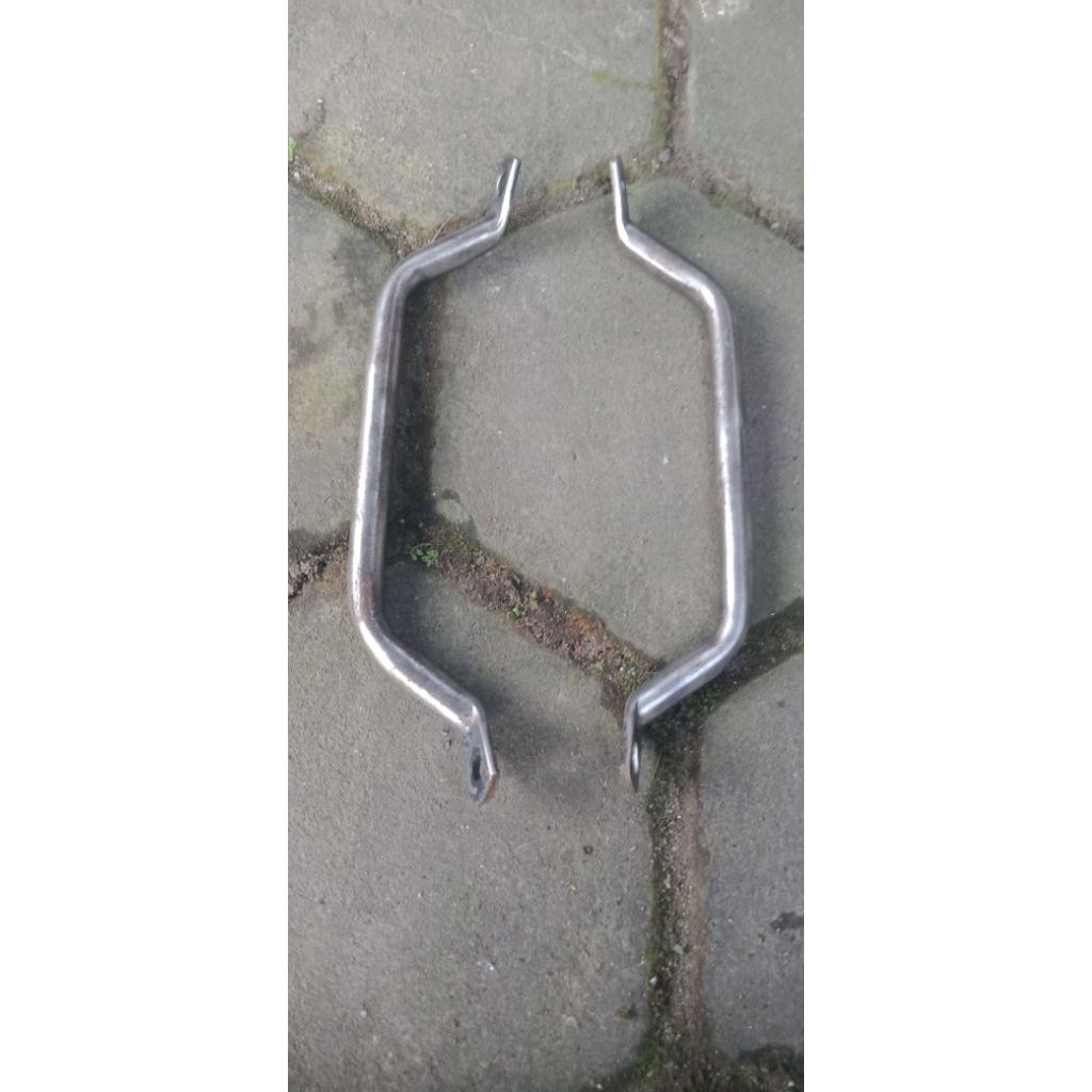 begel bawah jok samping kanan kiri yamaha rxz original