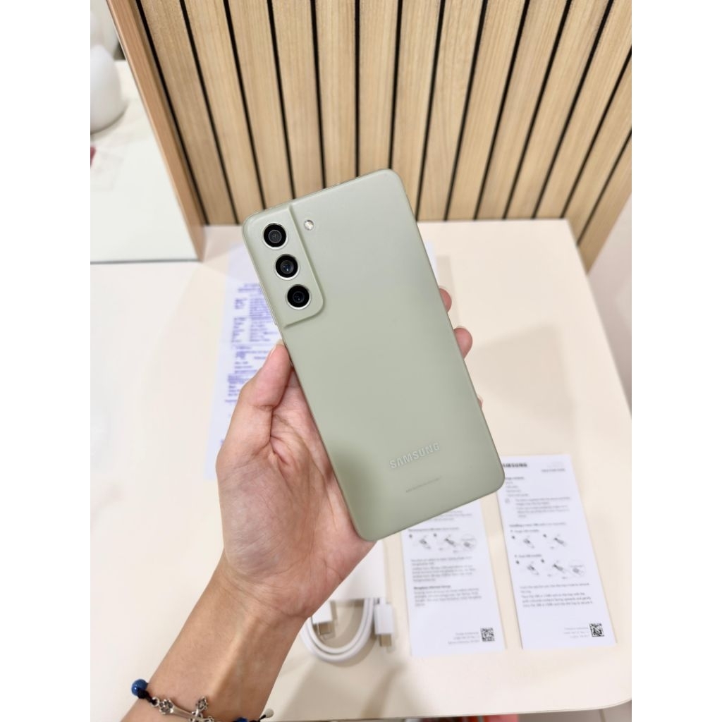 Samsung S21 FE 5G 8/256 GB Second Resmi Indonesia