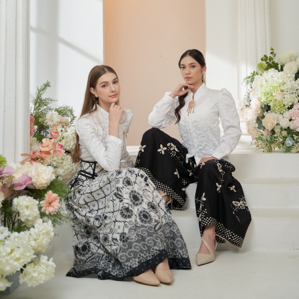 Atasan Croptop Kebaya Wanita Putih / Set Angking Monokrom / Kebaya Janggan Wisuda Broken White