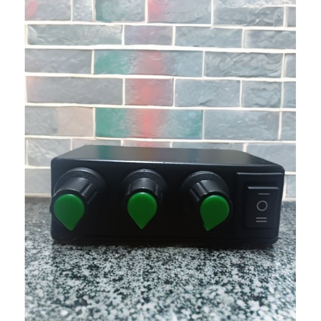 AMPLIFIER MINI 5 VOLT DENGAN 3 POTENSIO [VOLUME,BASS,TREBLE] suara mantap