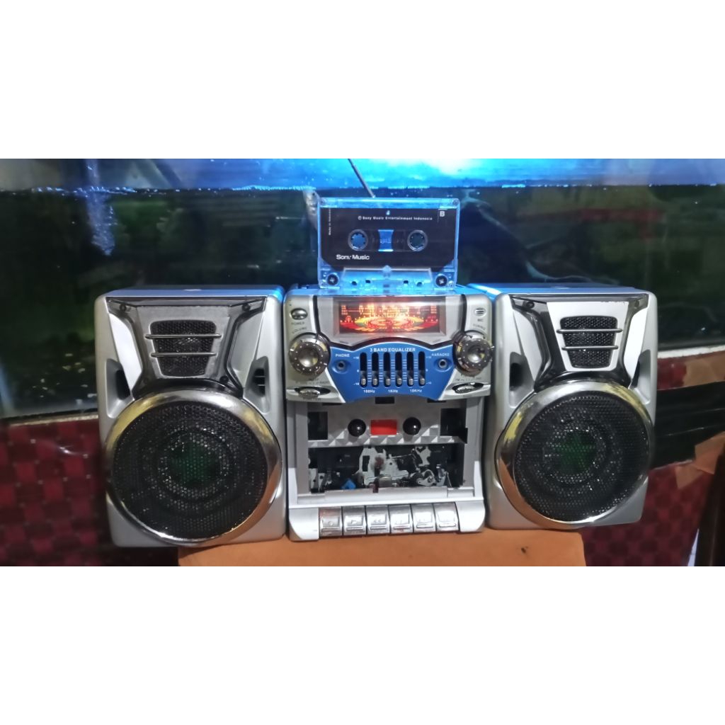 radio tape merk NATIONAL model :KB-7783QDL