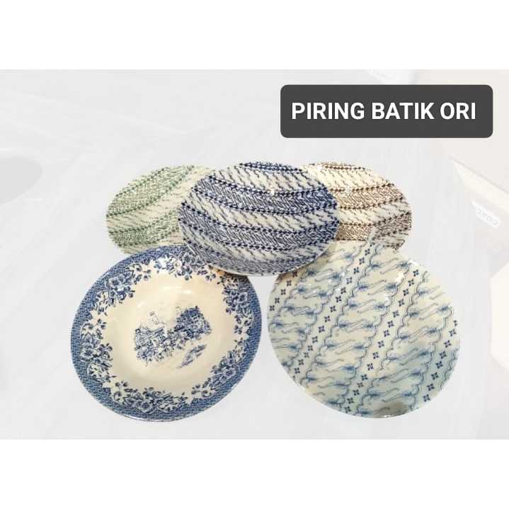 Souvenir Piring keramik motif batik