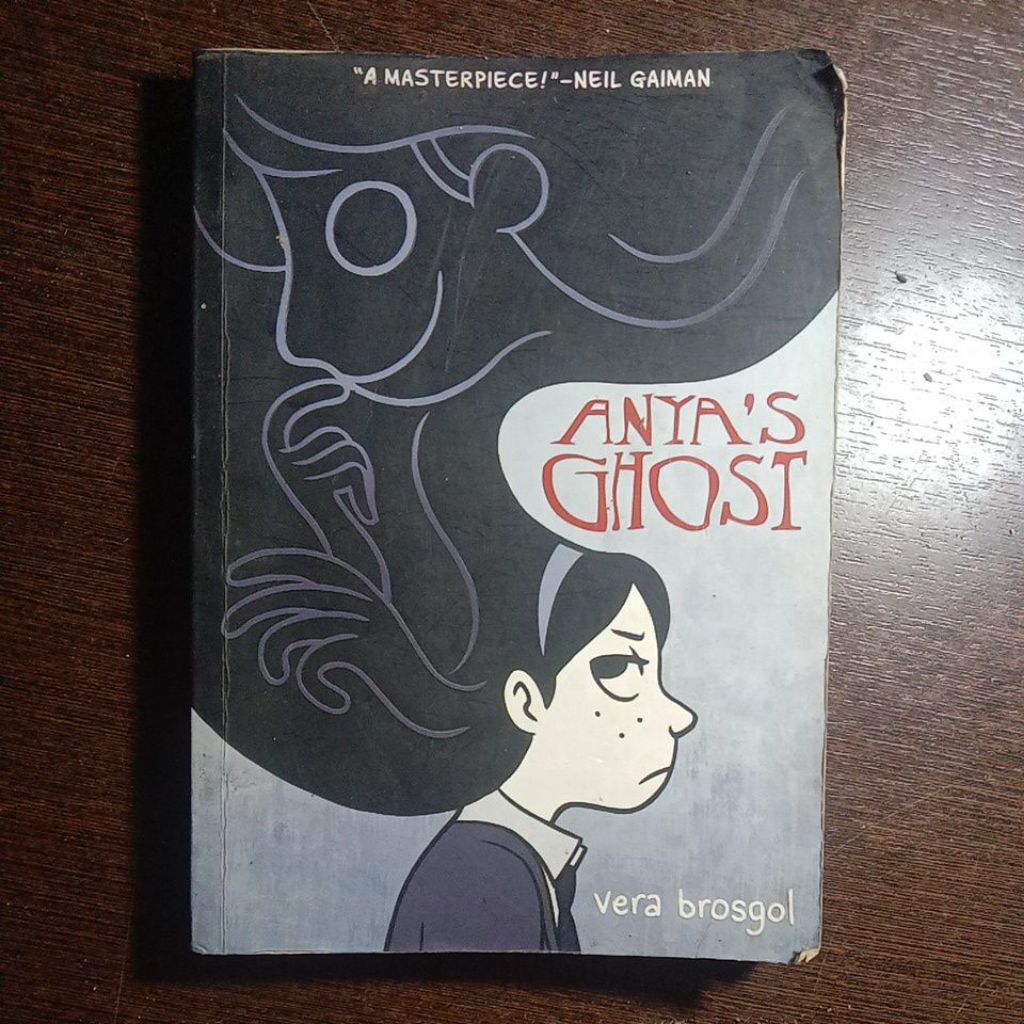 Komik Anya's Ghost