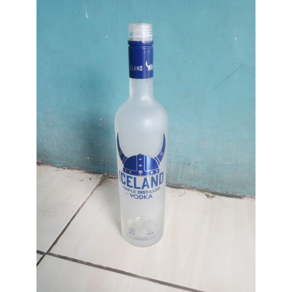 botol bekas iceland vodka 700ml