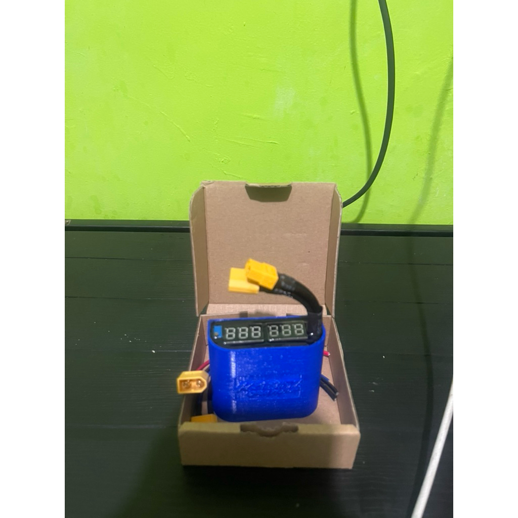 power up untuk semua motor voltmeter bisa di atur.