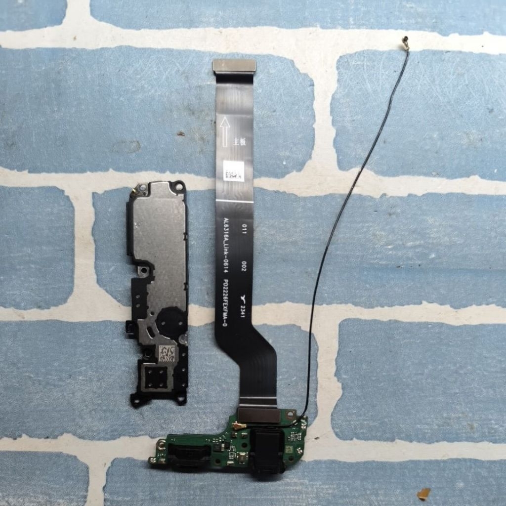 Papan cas vivo y22 ori