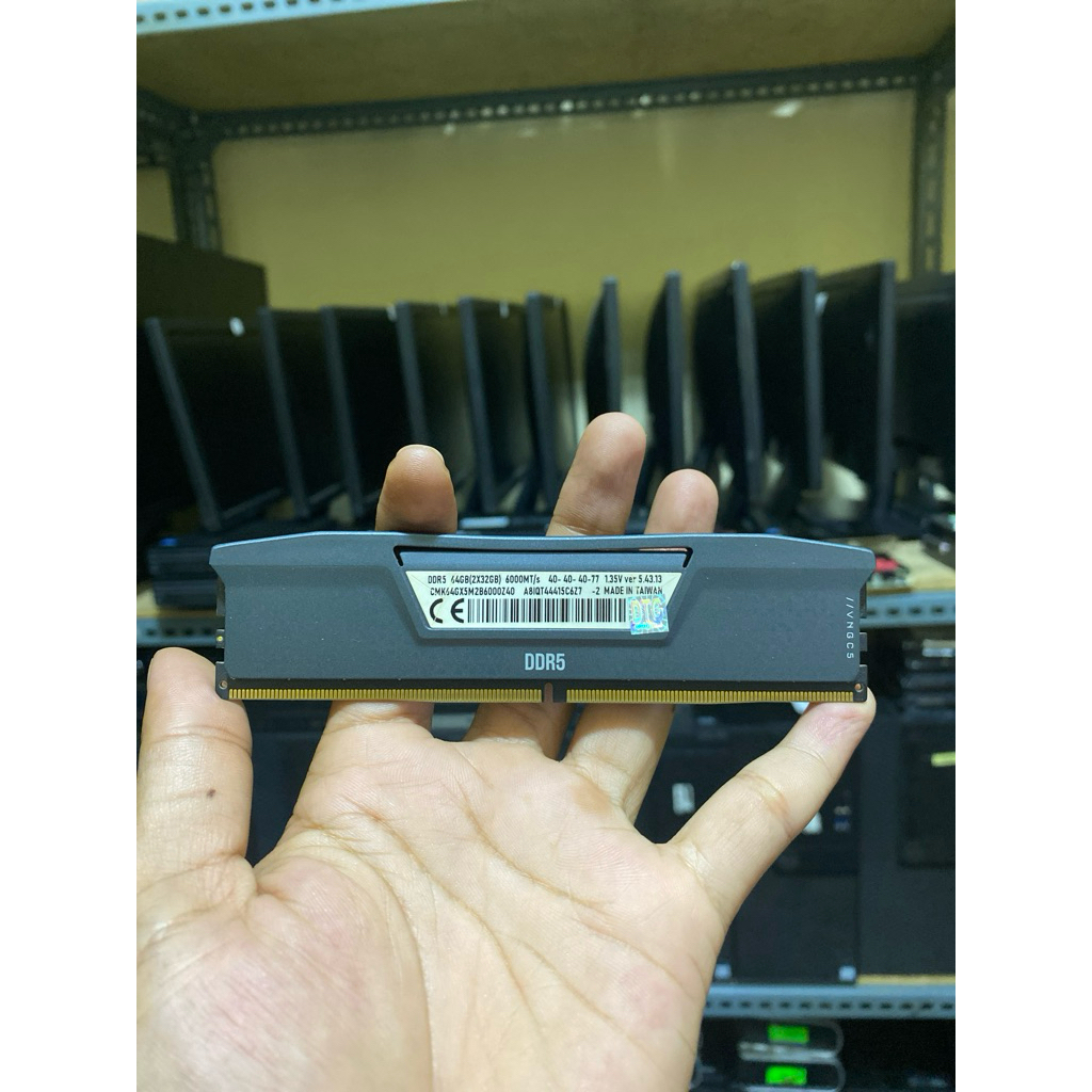 Memory/Ram pc 32GB DDR5 6000Mhz Vengeance GARANSI