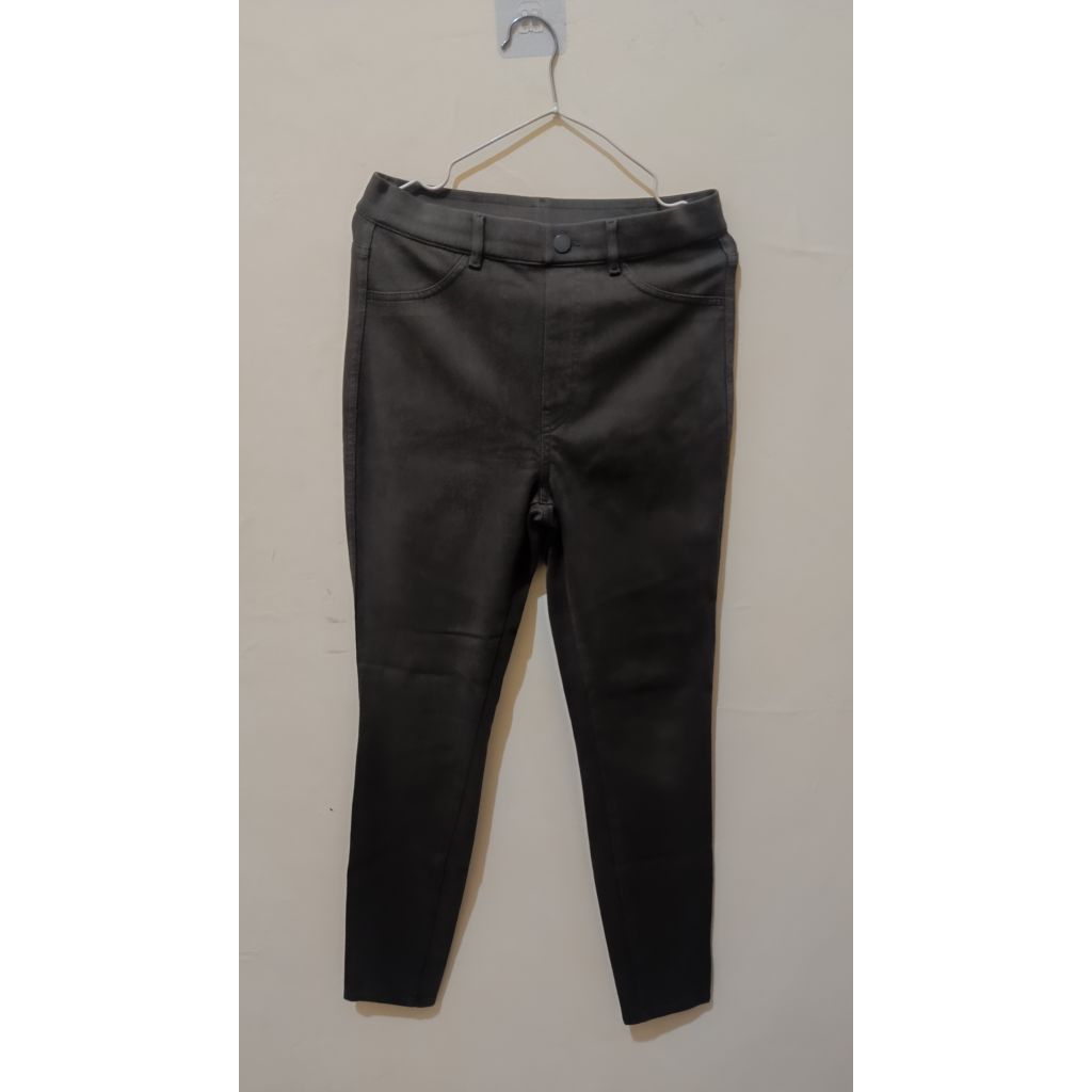 Celana Legging Uniqlo Preloved