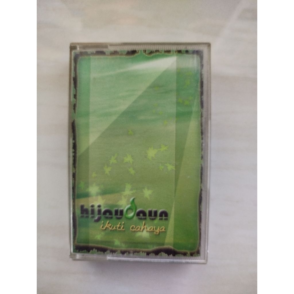 Kaset Hijau Daun