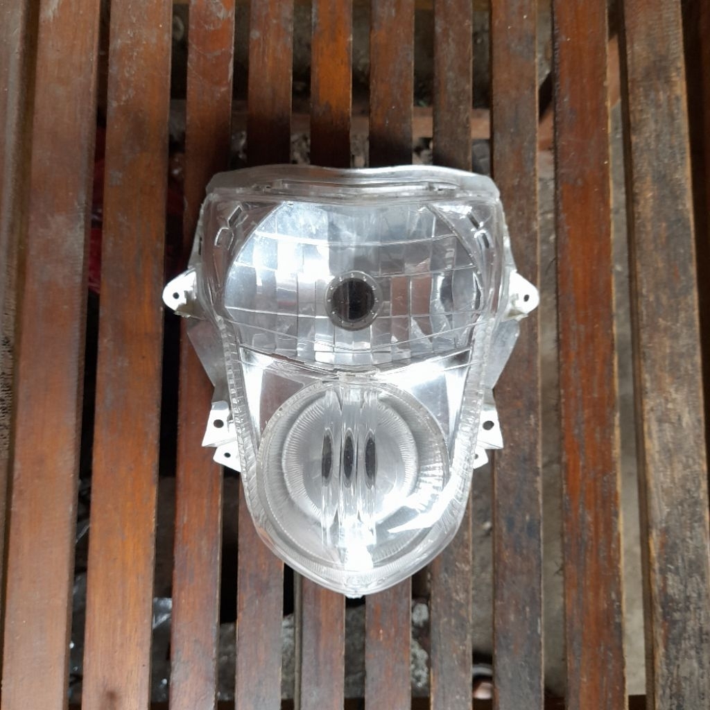 HEADLAMP LAMPU DEPAN HONDA SONIC 125 RS  , KONDISI BEKAS COPOTAN MOTOR