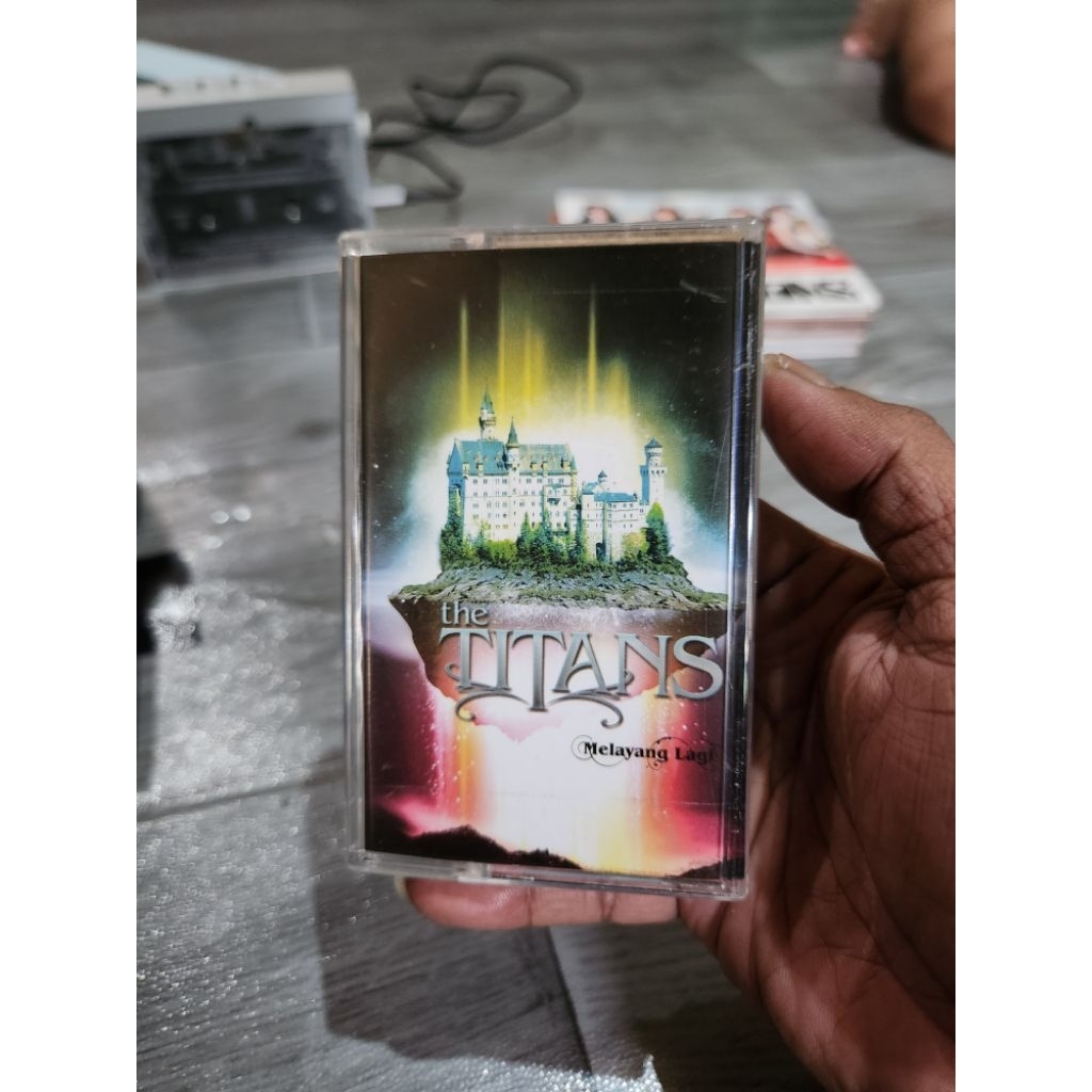 Kaset Pita The Titans Melayang Lagi