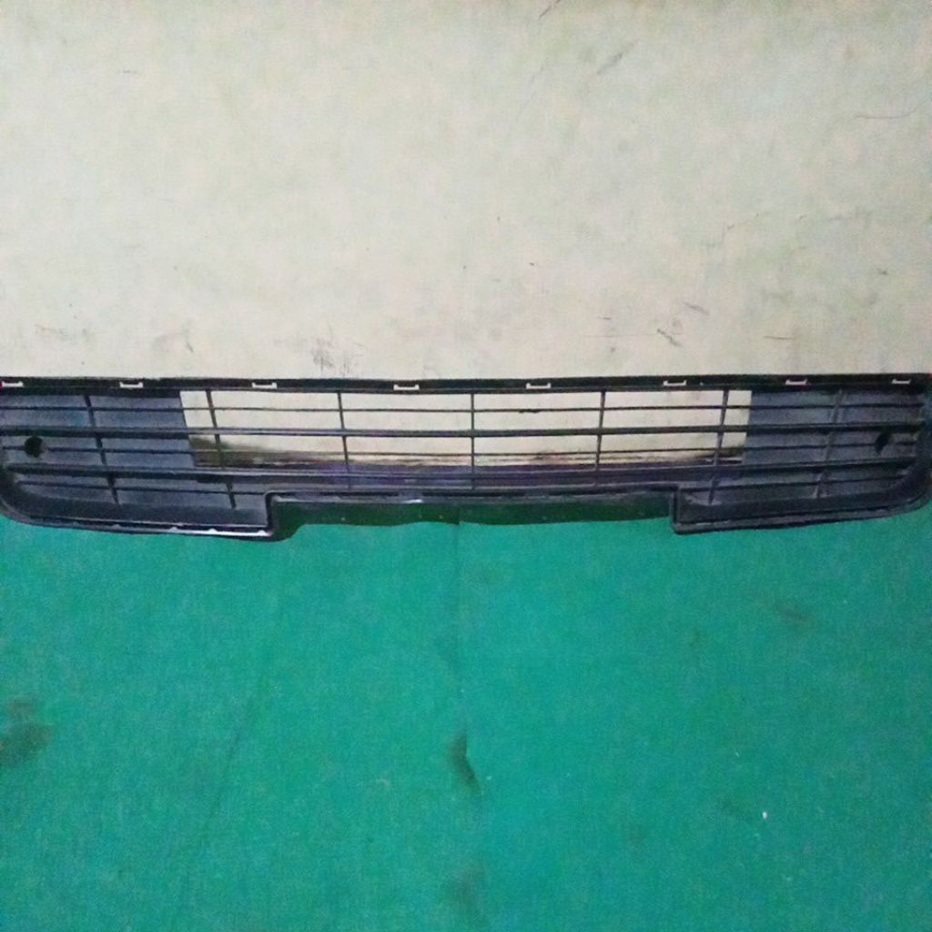 grile lower bumper depan Toyota Avanza 2013/2015 original