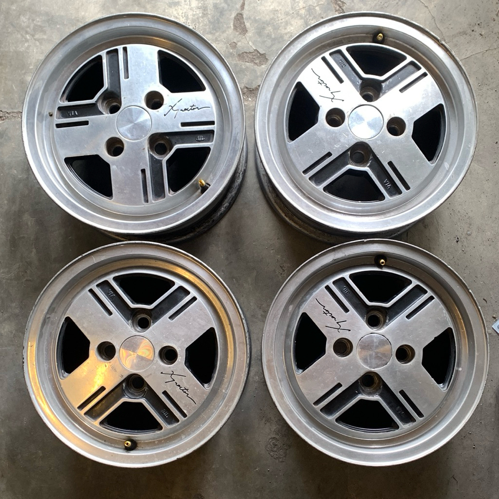 Velg Mobil Ring 13 PCD 4x100 Lebar 5.5