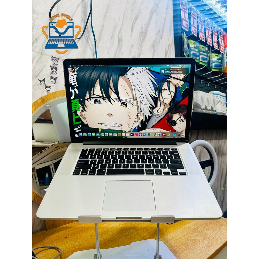 MacBook Pro 15 Retina 2015. core i7. ram 16/256gb ssd. normal