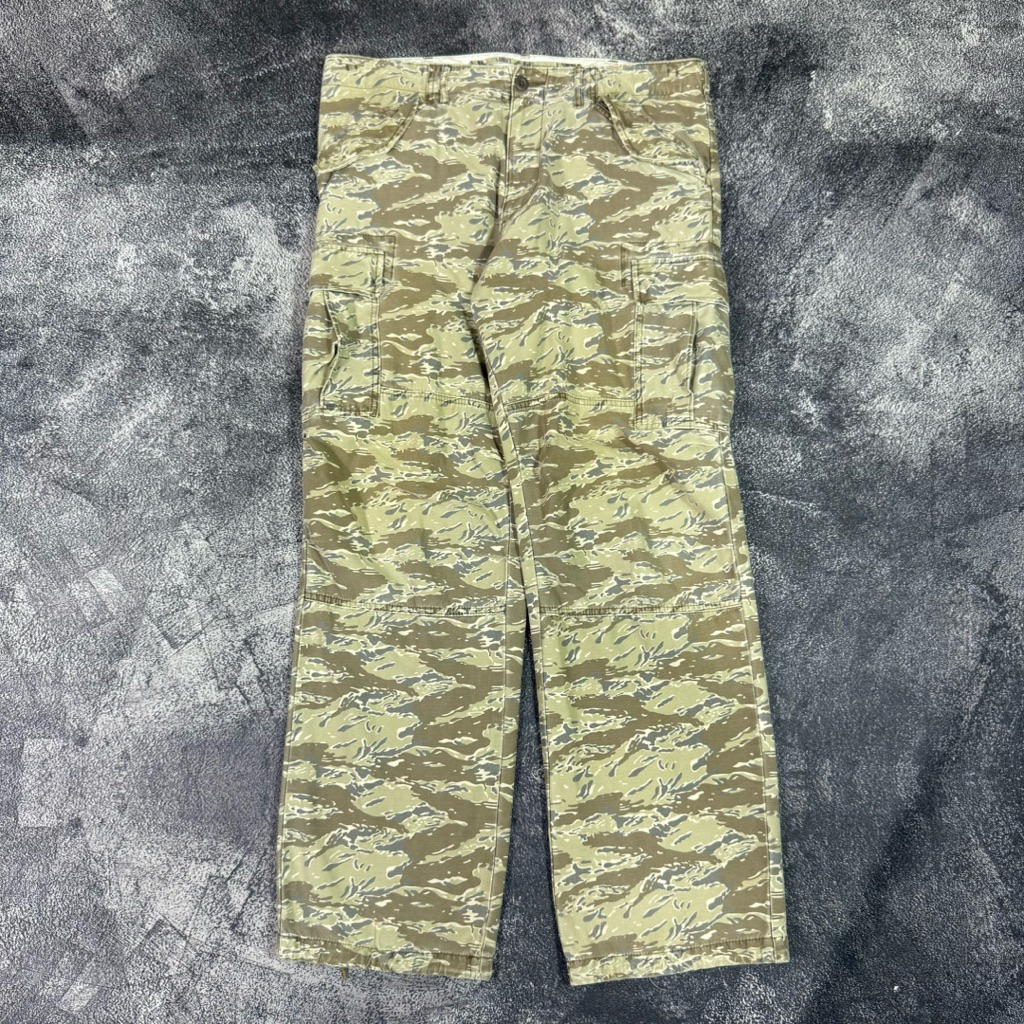 TIGER STRIPE CAMO CARGO PANTS