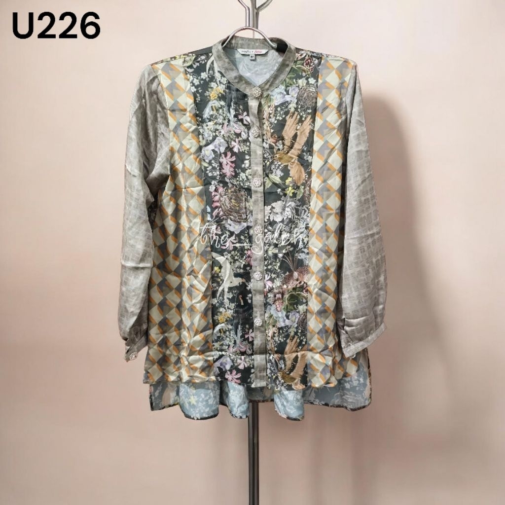 U226 Preloved Benang Jarum x Raisa Wonderful Harmony Mix Pattern Shirt