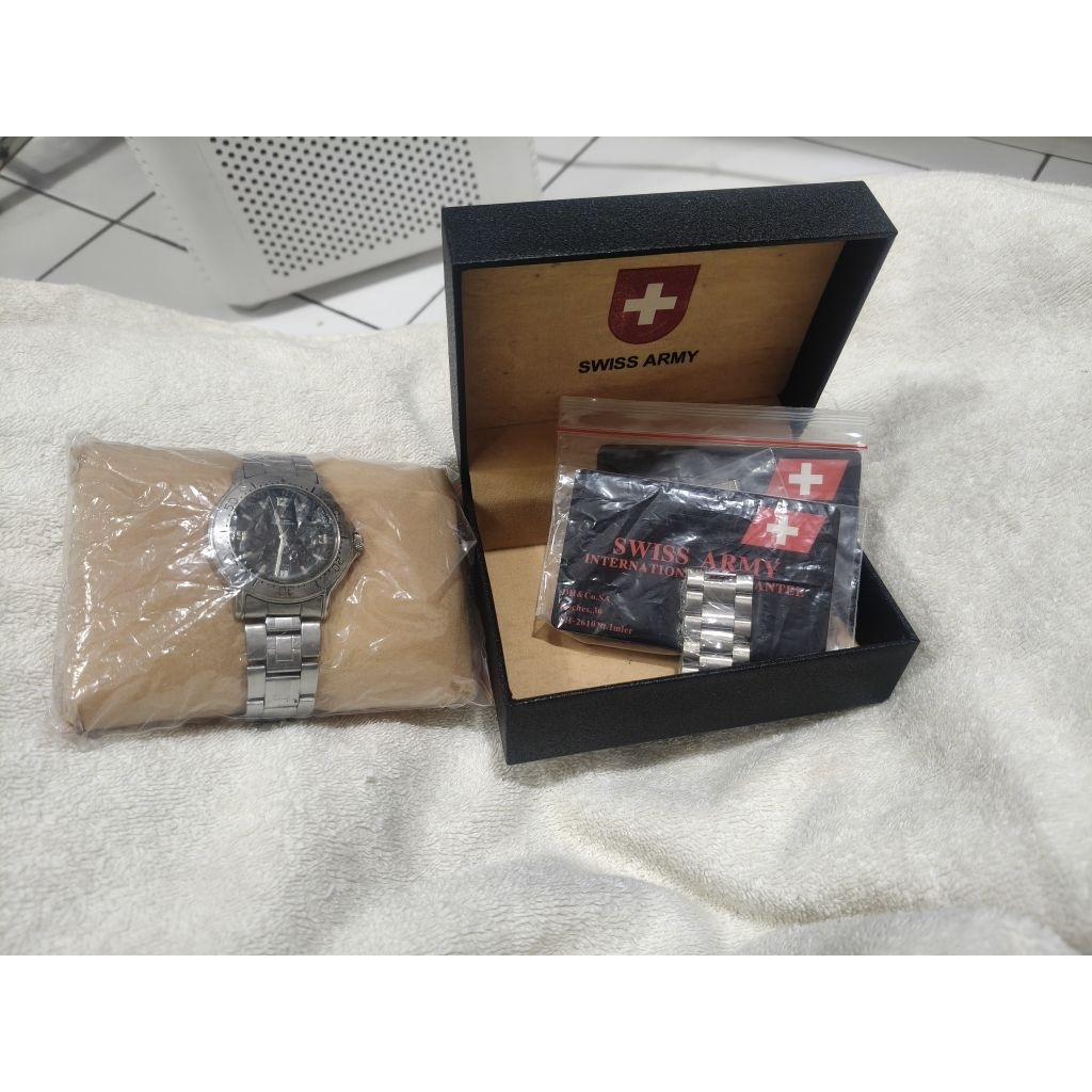 Jam Tangan Swiss Army Chronoforce - Preloved