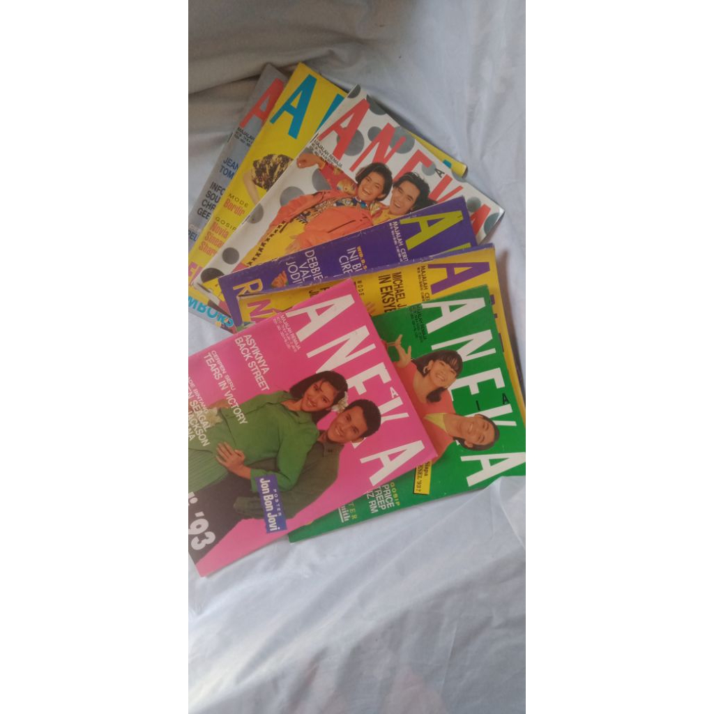 Majalah Aneka Ria Tahun 92-93 Harga 30.000