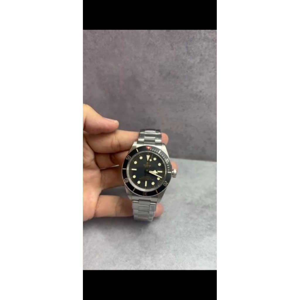 JAM TANGAN TUDOR BLACK BAY AUTOMATIC SWISS FULLSET