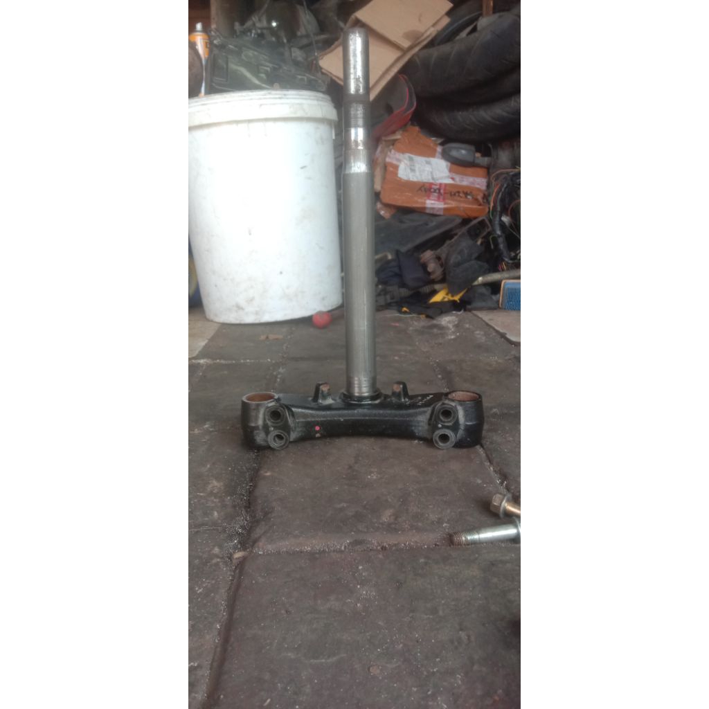 segitiga aerox new original copotan motor tahun muda