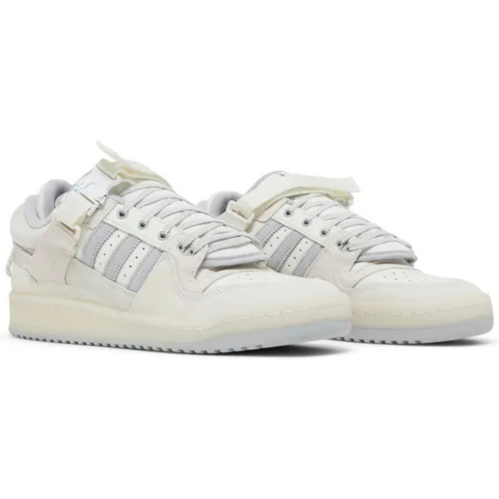 Sepatu Bad BunnyForum Buckle Low Last Forum Sample