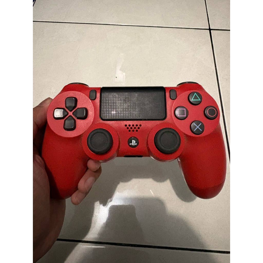 Dualshock 4 - Second