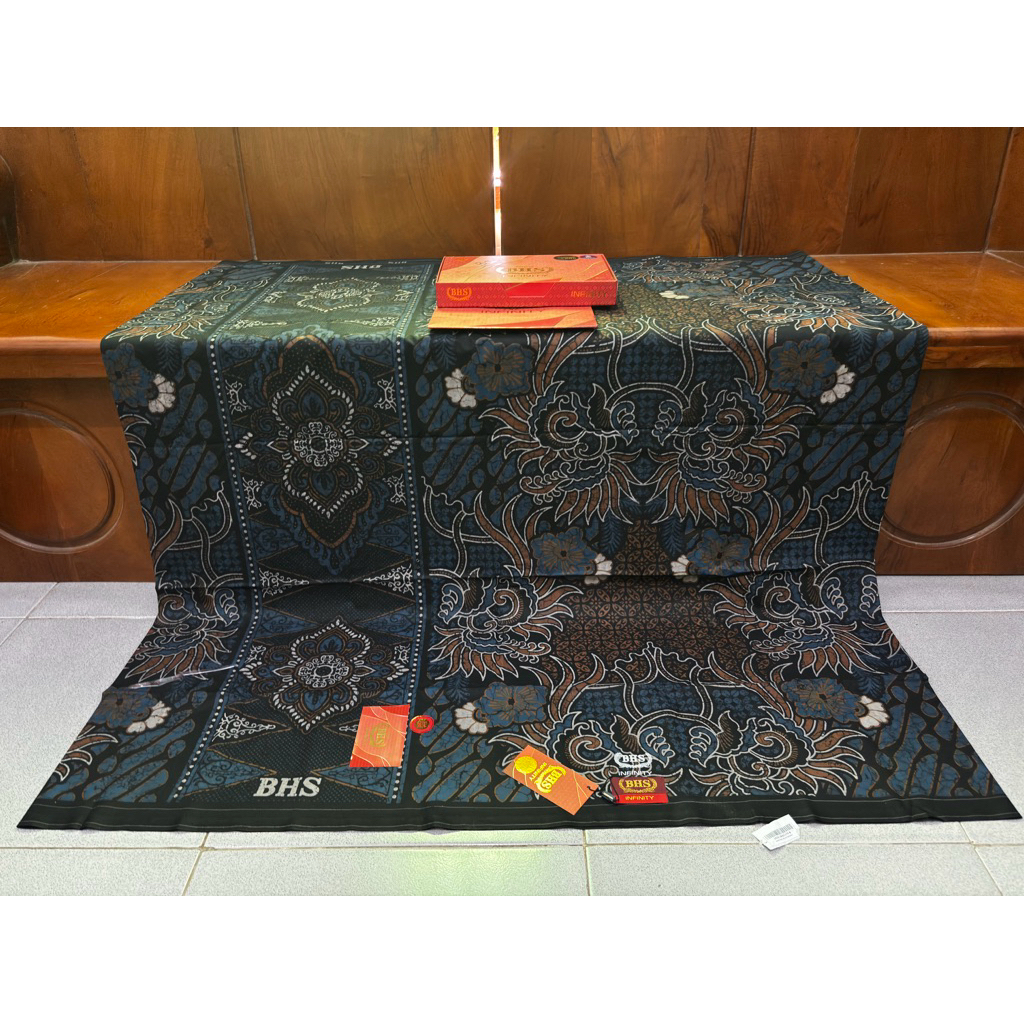 Sarung BHS Infinty batik Gold