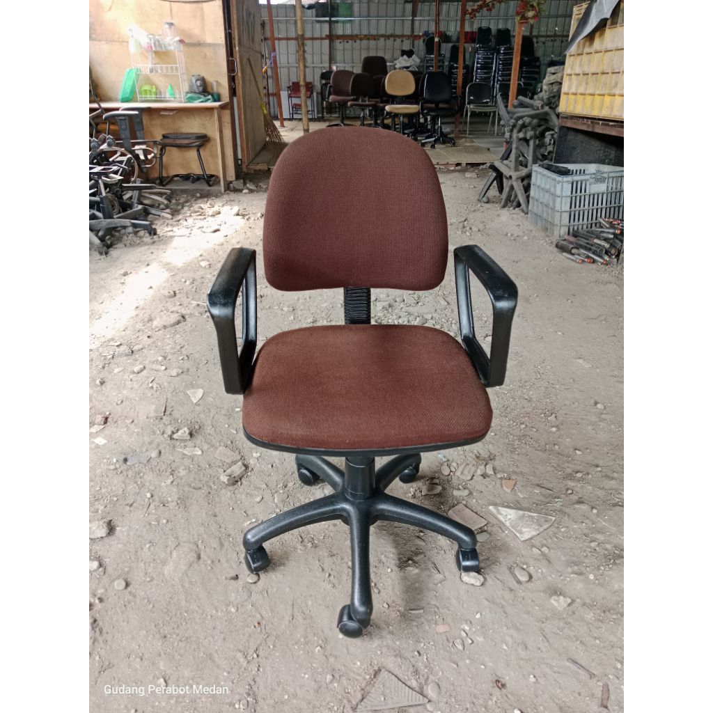 Kursi Kantor Bekas / Bangku Kantor/ Kursi Jaring Kantor/ Kursi Roda Kantor