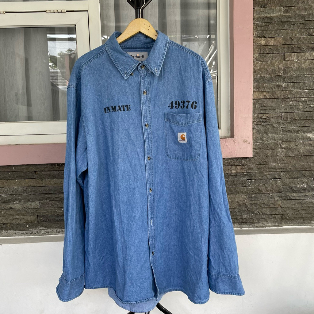 Kemeja jeans Carhartt REWORKED Preloved