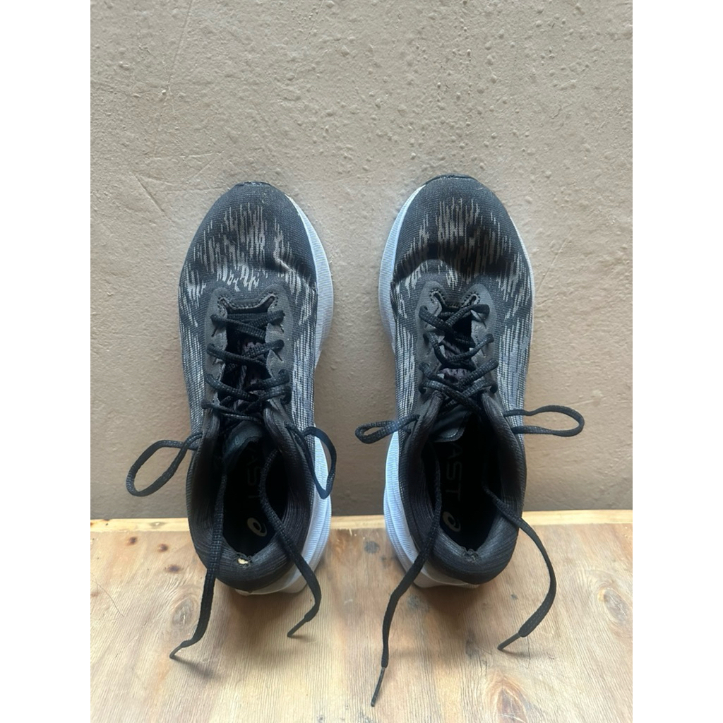 Asics Novablast 3