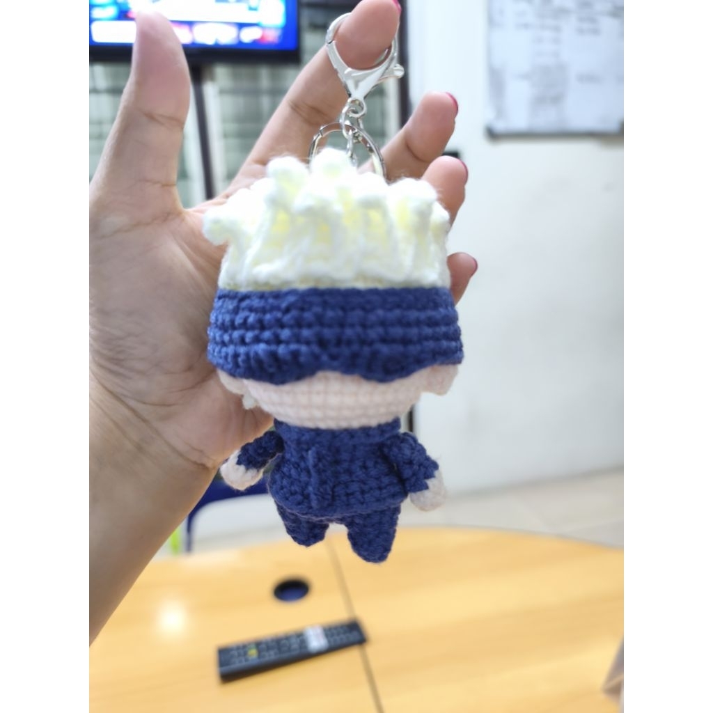 Keychain Rajut Gojo Satoru - Jujutsu Kaisen / Boneka Gojo / Amigurumi Gojo Satoru / Bagcharm Gojo Sa