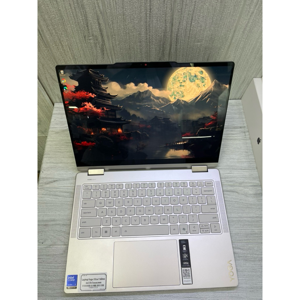 LAPTOP LENOVO YOGA 7i 2in1 intel ULTRA 7 258V Ram 32GB/1TB Bekas second