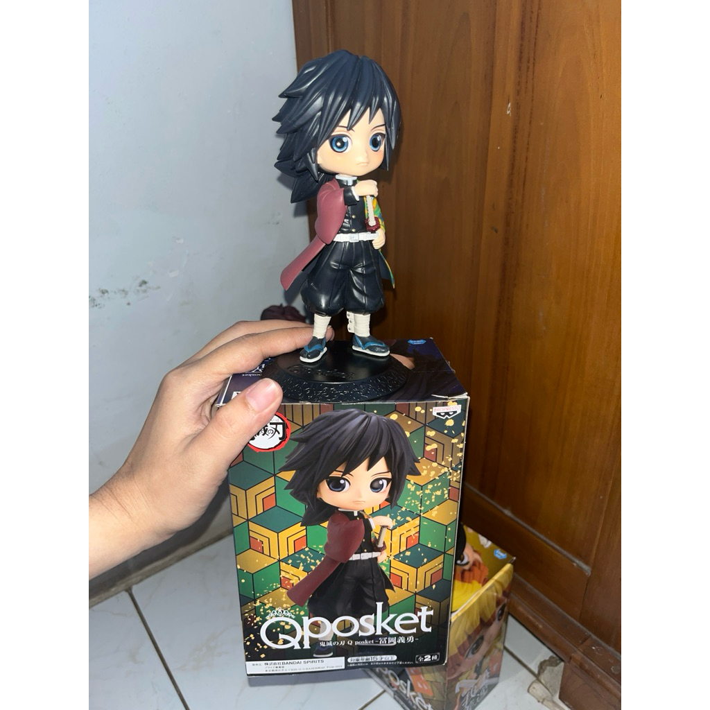 Qposket Demon Slayer Giyu Tomioka A Back in box