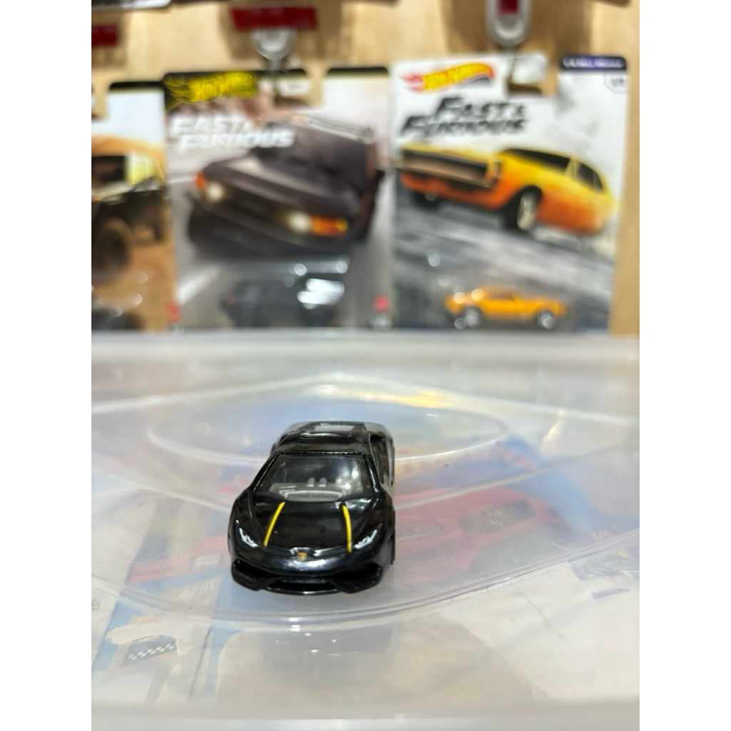 hotwheels lamborghini huracan hitam loose