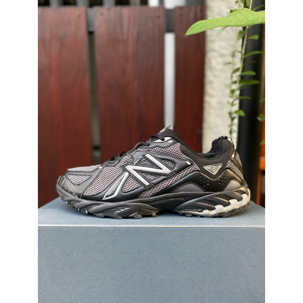 NB 610 Trailrun Black 43 Original