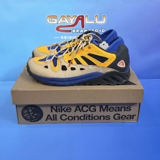 SEPATU NIKE ACG AIR EXPLORAID HYPER ROYAL