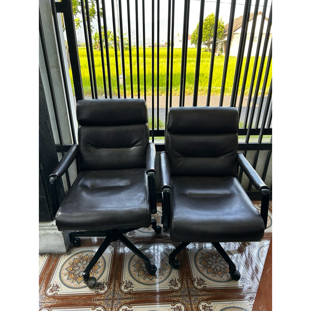 Kursi sofa putar kursi sofa oscar kursi sofa non hidrolik.